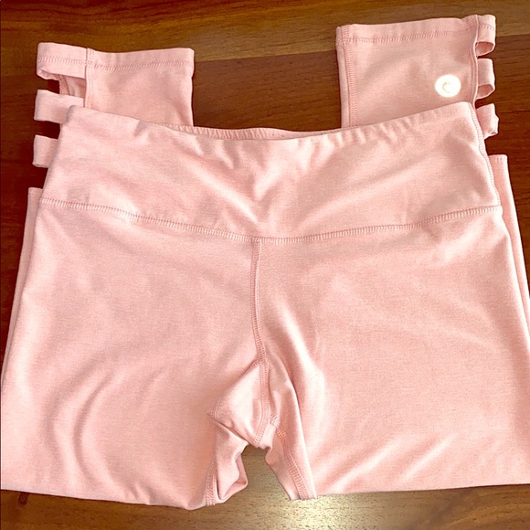 Scorpio Sol Pants - Cropped yoga pants